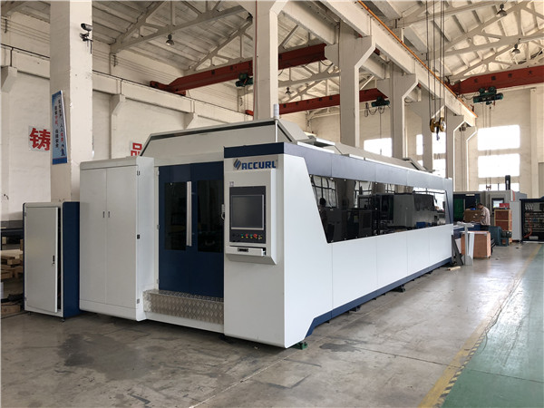 Alta Potenco 3015 6000W Aluminia Folio-Maŝino CNC Mini-Fibra Lasera Tranĉaĵa Maŝino Prezo